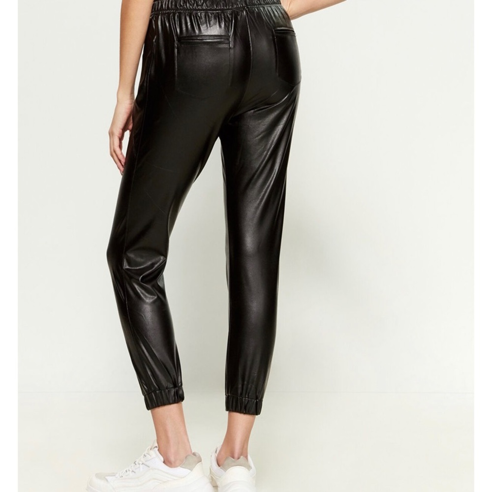 David learned black leather jogger